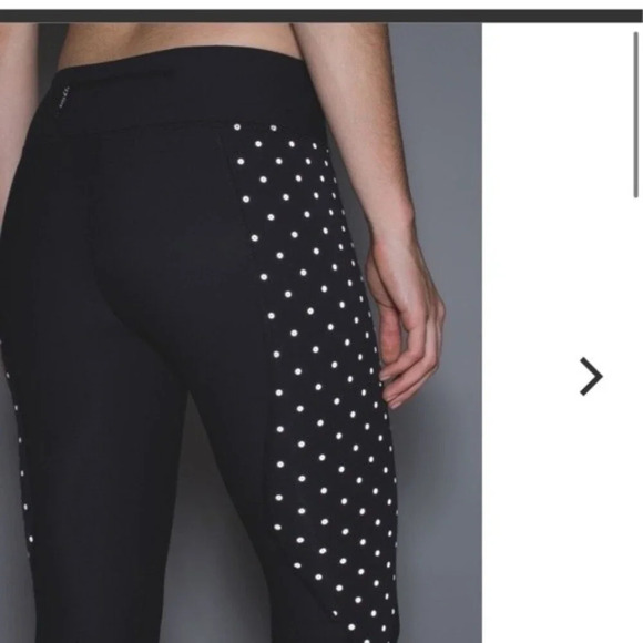 Lululemon size 6 fitness legging - Picture 8 of 16